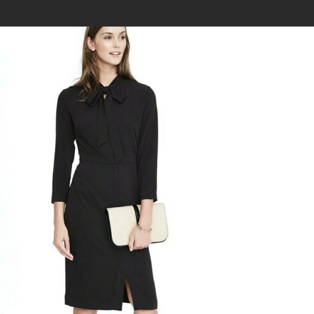 Nwt Banana Republic dress. Gorgeous bow detail.